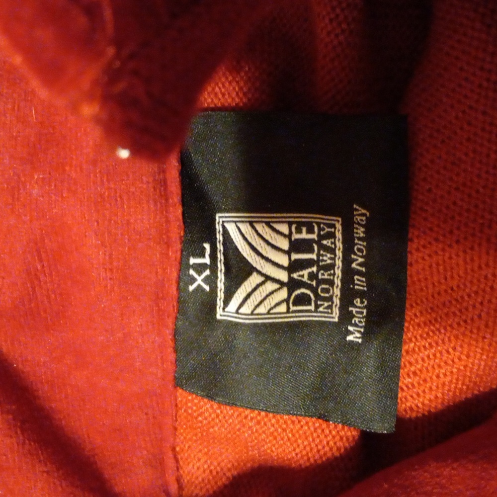 Rust Red Women's Quarter-Zip Sweater - Brand Unspecified - Picture 8 of 11